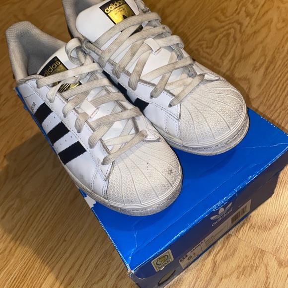 Adidas Samoa J Sneakers - Picture 1 of 3